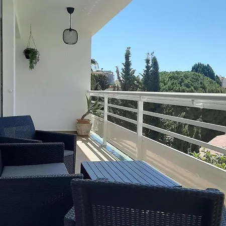 Swordfish Apartment *